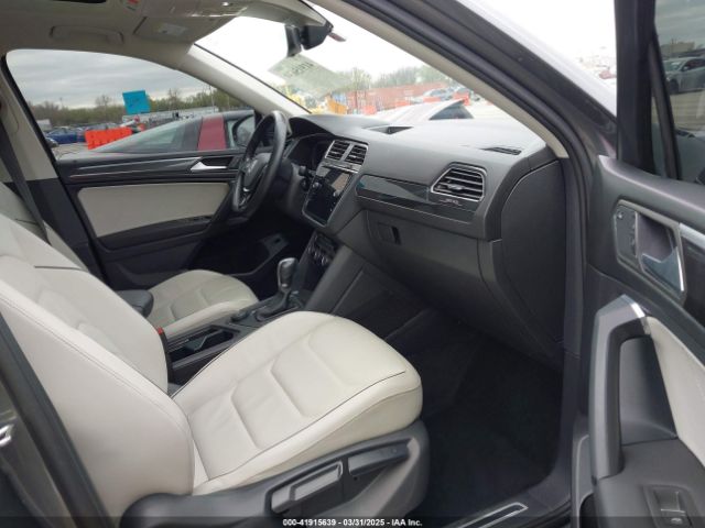 3VV4B7AX9KM095580 Volkswagen Tiguan 2.0t Sel Premium/2.0t Sel Premium R-line