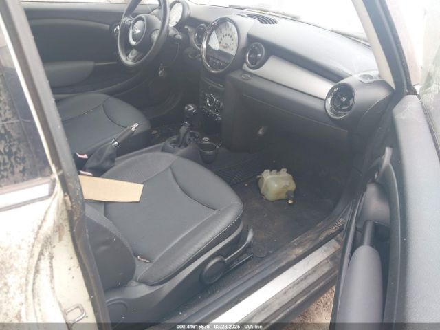 2012 MINI COOPER CLUBMAN WMWZF3C57CT189096 Photo 4
