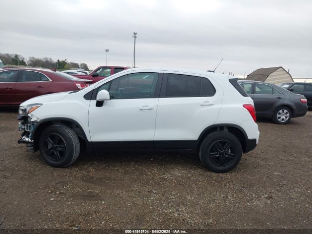 KL7CJNSM8MB374063 Chevrolet Trax Awd Ls