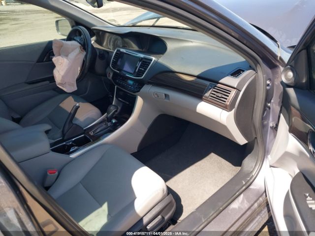 1HGCR3F94HA041197 Honda Accord Touring V6
