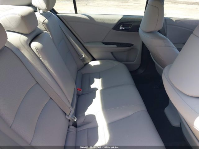 1HGCR3F94HA041197 Honda Accord Touring V6
