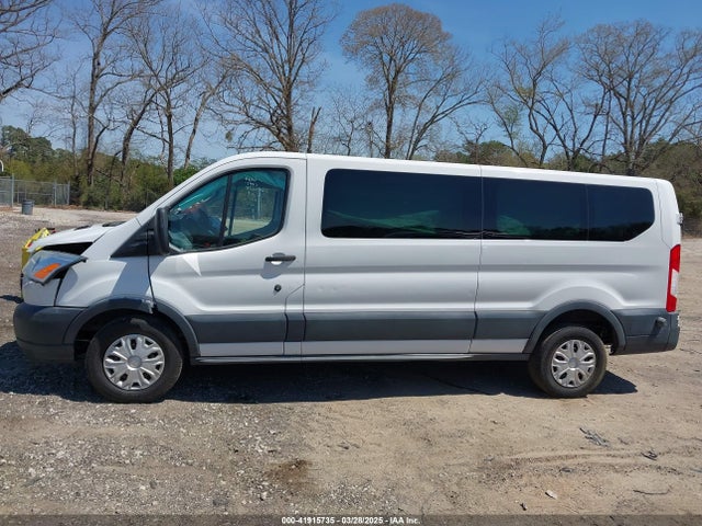 Ford 2015 2015 1FBZX2ZM2FKA75997 Image 14