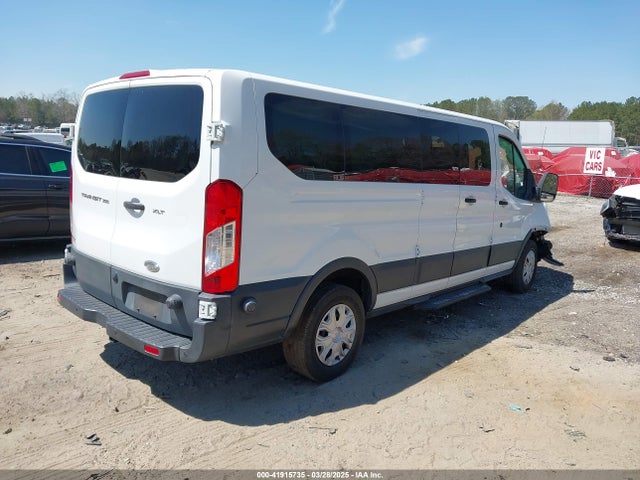 Ford 2015 2015 1FBZX2ZM2FKA75997 Image 4