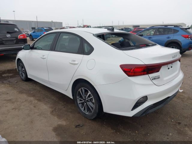 3KPF24AD7PE669204 KIA Forte Lxs