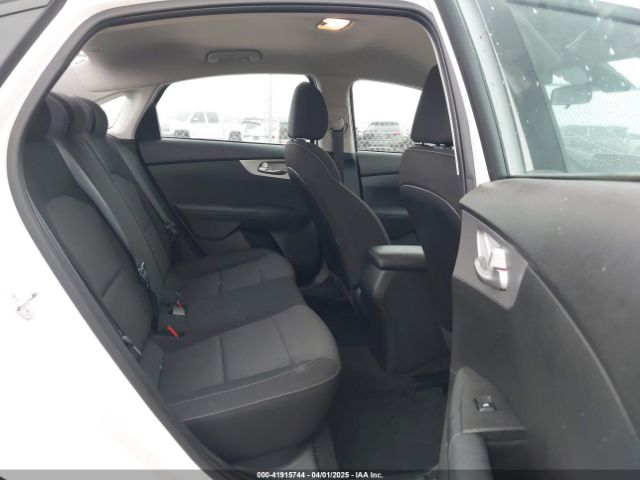 3KPF24AD7PE669204 KIA Forte Lxs