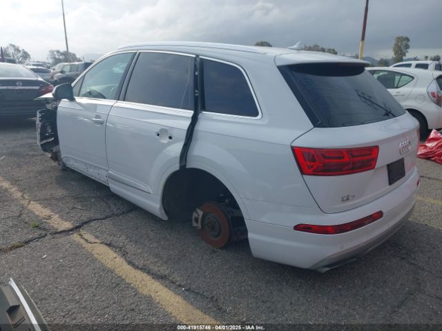 2019 AUDI Q7 WA1AAAF73KD006828 Photo 2