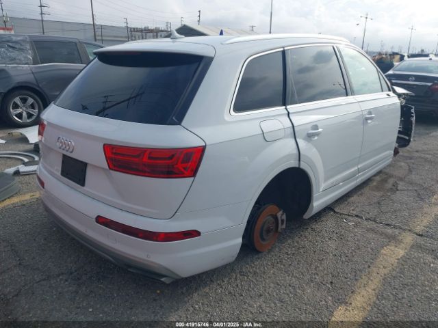 2019 AUDI Q7 WA1AAAF73KD006828 Photo 3