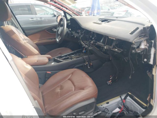 2019 AUDI Q7 WA1AAAF73KD006828 Photo 4