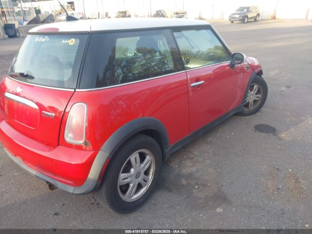 2006 MINI COOPER WMWRC33516TJ77300 Photo 3