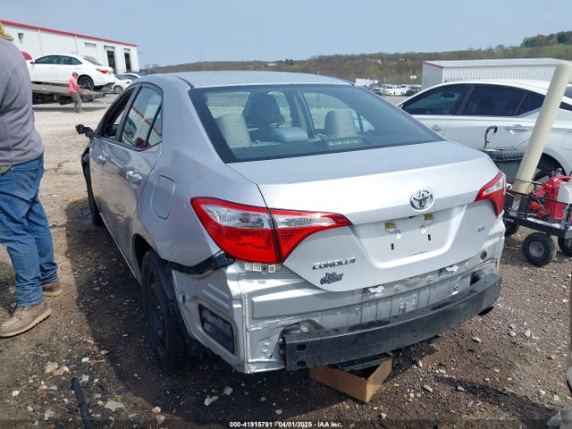 Toyota COROLLA LE 2015 5YFBURHE3FP310529 Image 3