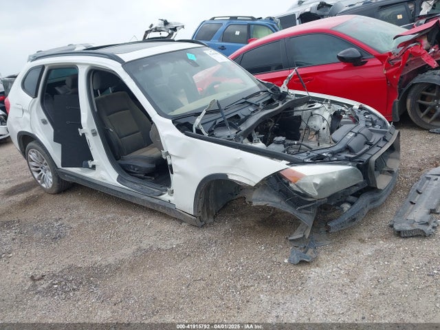 BMW X1 2014 WBAVL1C57EVY21646 Image 1