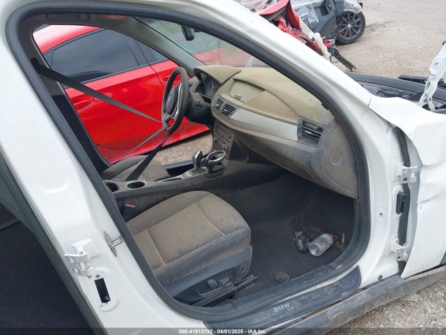 BMW X1 2014 WBAVL1C57EVY21646 Image 5