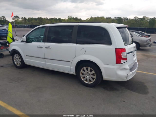 2C4RC1BG8GR255414 Chrysler Town & Country Touring