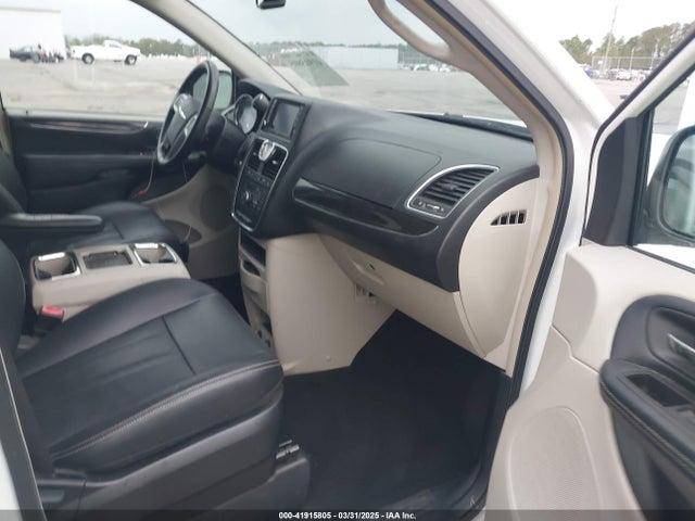2C4RC1BG8GR255414 Chrysler Town & Country Touring
