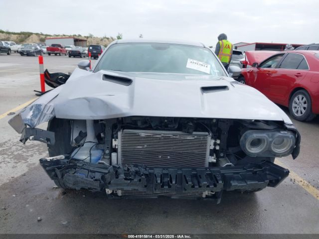 2C3CDZAG0GH301458 Dodge Challenger Sxt
