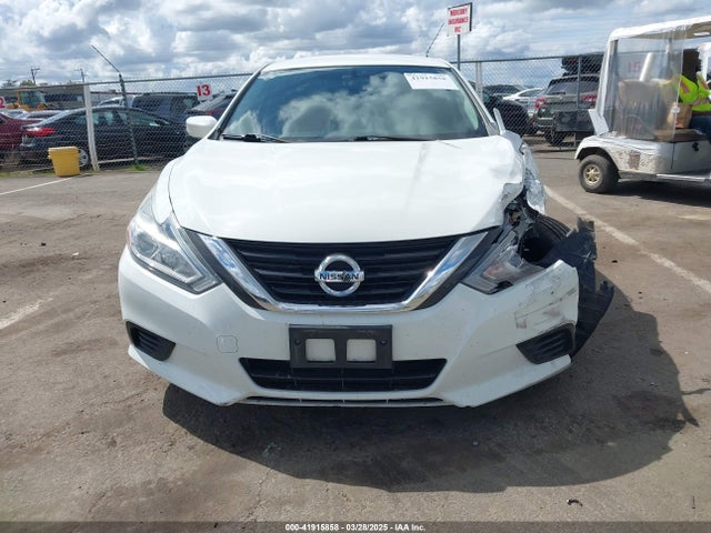1N4AL3AP5JC108774 Nissan 2018