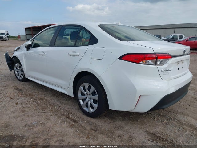 Toyota Corolla Hybrid Le 2024 JTDBCMFE3R3048792 Image 3