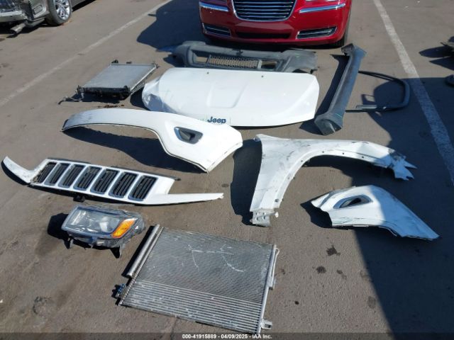 1C4RJEAG2GC386684 Jeep Grand Cherokee Laredo