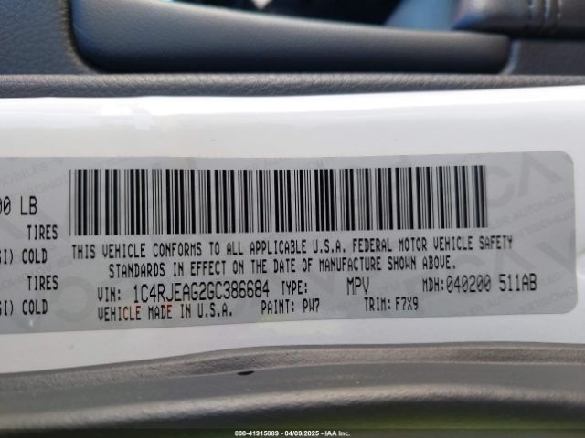 1C4RJEAG2GC386684 Jeep Grand Cherokee Laredo