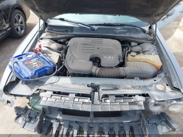 2C3CDZAG9JH229506 Dodge Challenger Sxt