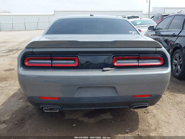 2C3CDZAG9JH229506 Dodge Challenger Sxt