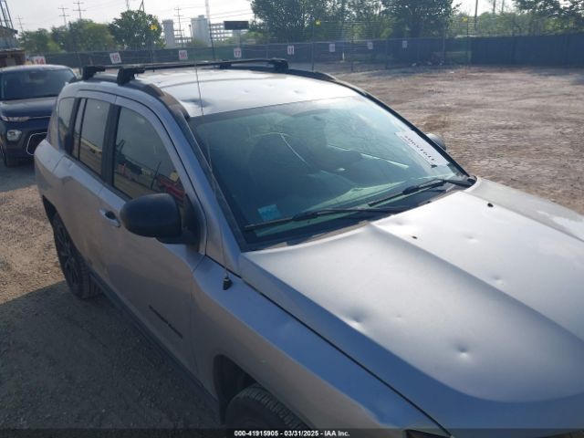 1C4NJCBA0FD250687 Jeep Compass Altitude Edition