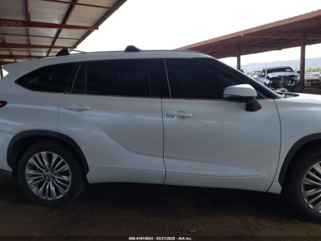 5TDFARAH5NS014075 Toyota Highlander Hybrid Platinum