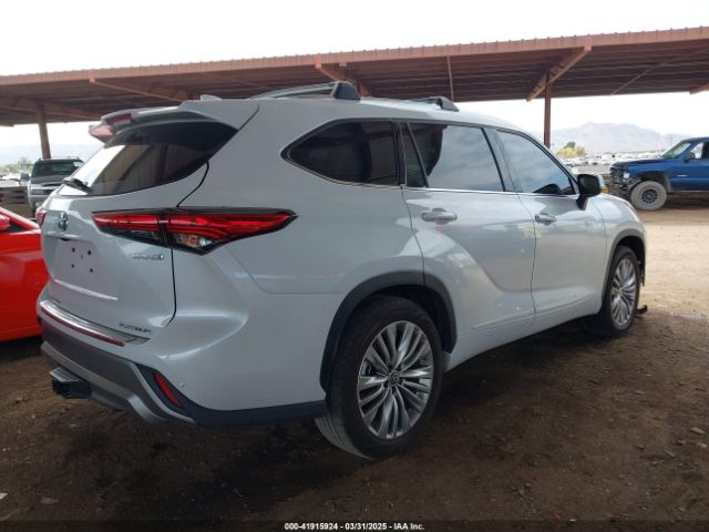 5TDFARAH5NS014075 Toyota Highlander Hybrid Platinum