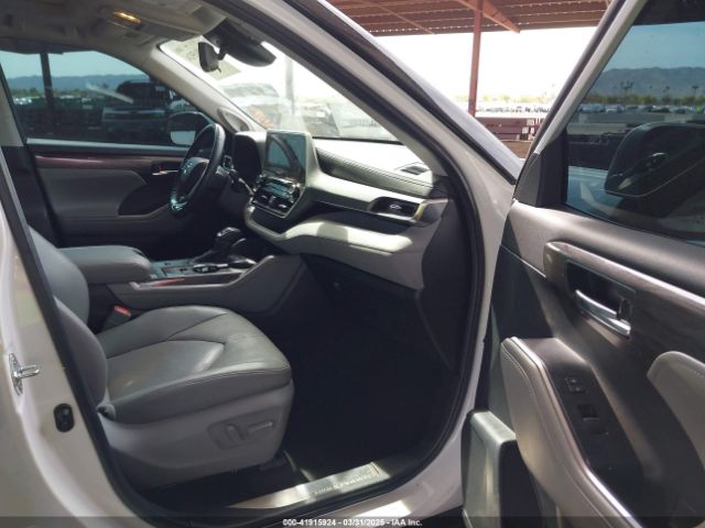 5TDFARAH5NS014075 Toyota Highlander Hybrid Platinum