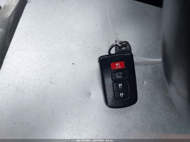 5TDKKRFHXFS109236 Toyota Highlander Xle V6