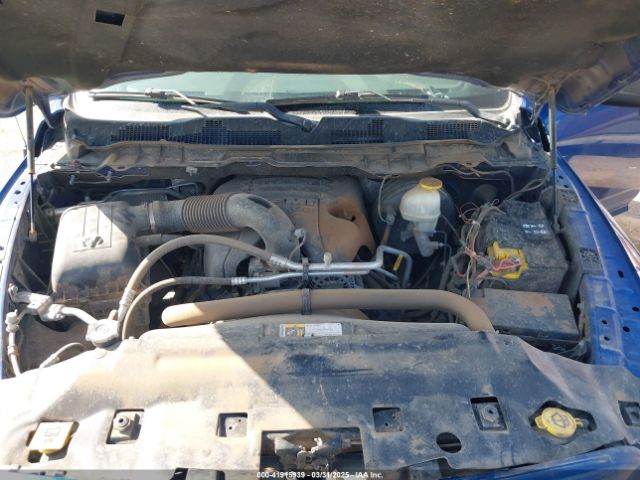 3C6RR7KT4HG710272 RAM 1500 Express  4x4 5'7 Box