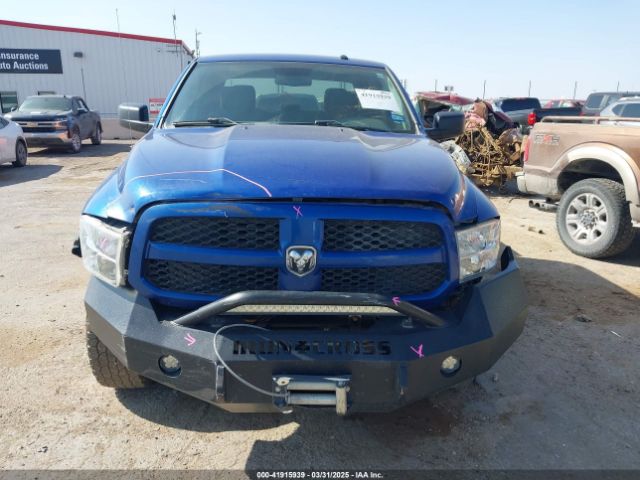 3C6RR7KT4HG710272 RAM 1500 Express  4x4 5'7 Box