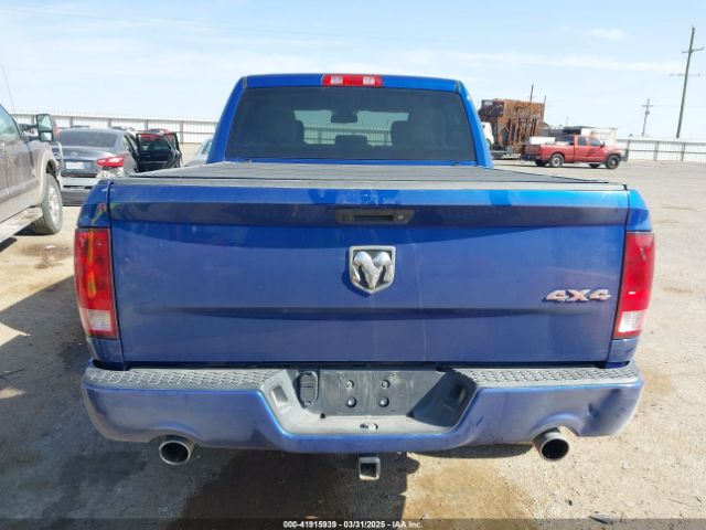 3C6RR7KT4HG710272 RAM 1500 Express  4x4 5'7 Box