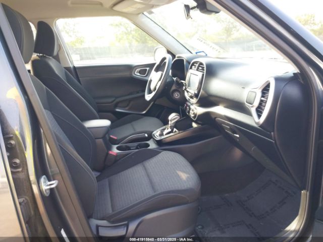 KNDJ23AU8L7094285 KIA SOUL S