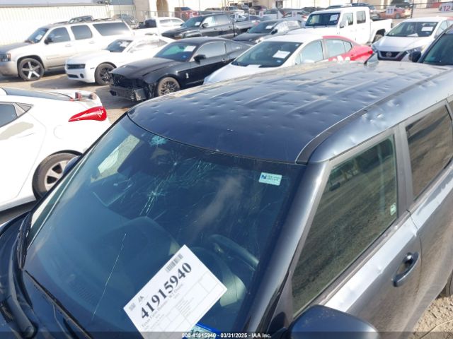 KNDJ23AU8L7094285 KIA SOUL S