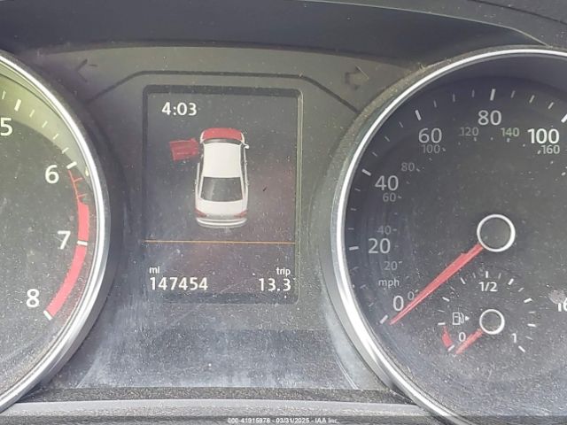 1VWBA7A33JC031098 Volkswagen Passat 2.0t Se