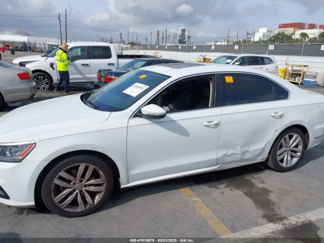 1VWBA7A33JC031098 Volkswagen Passat 2.0t Se