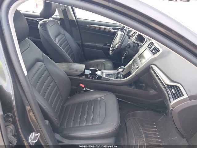 3FA6P0H9XGR156149 Ford FUSION SE