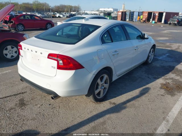 2013 VOLVO S60 YV1612FS8D1232707 Photo 3