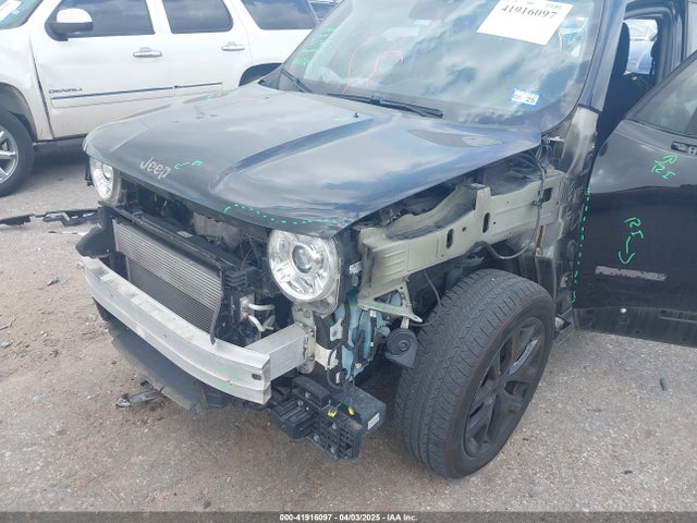 ZACCJABB1JPH78270 Jeep Renegade Altitude Fwd