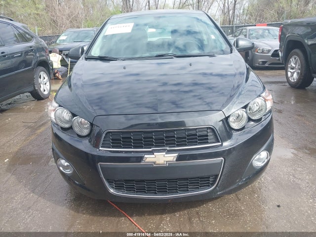 1G1JE6SBXE4212257 Chevrolet Sonic Ltz Auto