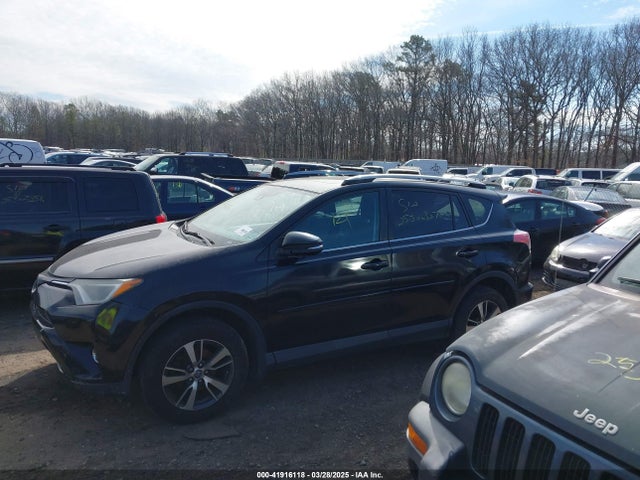 41916118 :رقم المزاد ، 2T3RFREVXHW663758 vin ، 2017 Toyota Rav4 Xle مزاد بيع