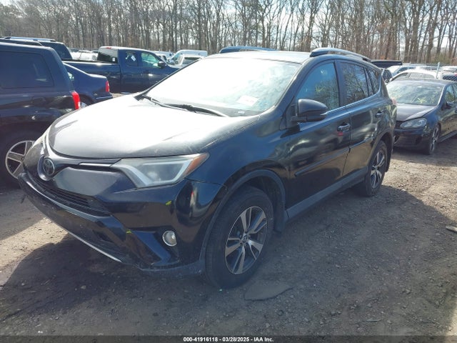 41916118 :رقم المزاد ، 2T3RFREVXHW663758 vin ، 2017 Toyota Rav4 Xle مزاد بيع