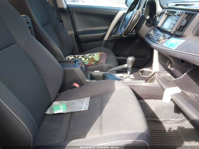 41916118 :رقم المزاد ، 2T3RFREVXHW663758 vin ، 2017 Toyota Rav4 Xle مزاد بيع