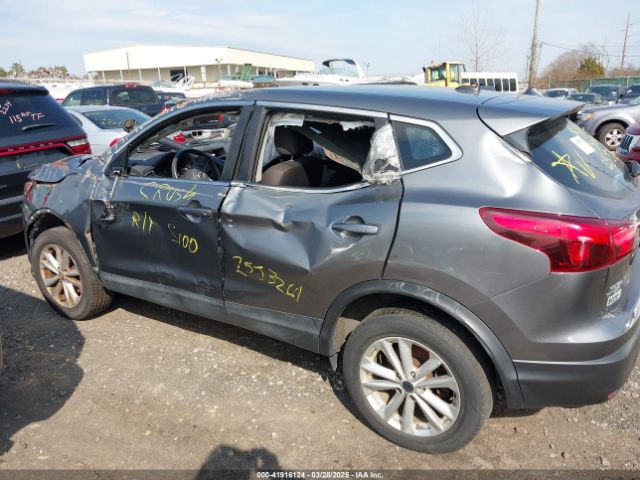 JN1BJ1CR2KW623712 Nissan Rogue Sport S