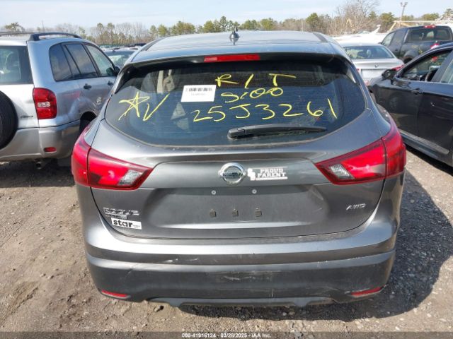 JN1BJ1CR2KW623712 Nissan Rogue Sport S