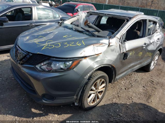 JN1BJ1CR2KW623712 Nissan Rogue Sport S