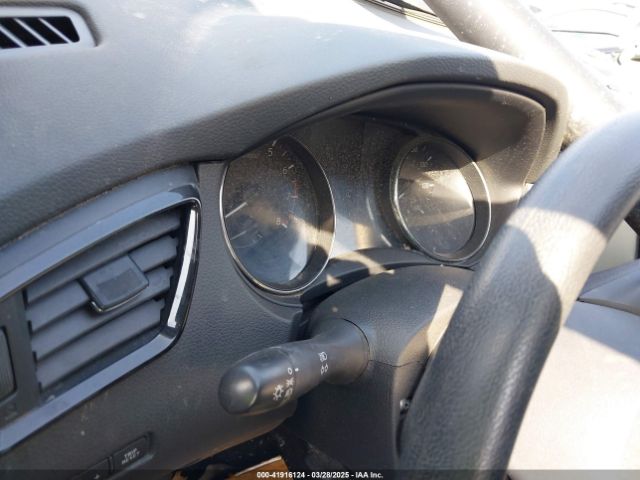 JN1BJ1CR2KW623712 Nissan Rogue Sport S