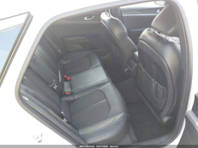 5XXG64J26NG105409 KIA K5 Gt-line