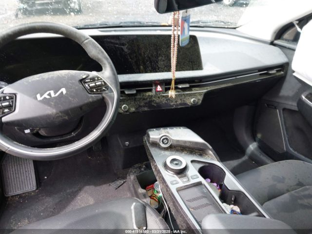 2022 KIA EV6 KNDC3DLC0N5073669 Photo 4